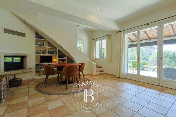 Saint-Maximin-la-Sainte-Baume, Maison 5 Chambres -  171 m² à vendre