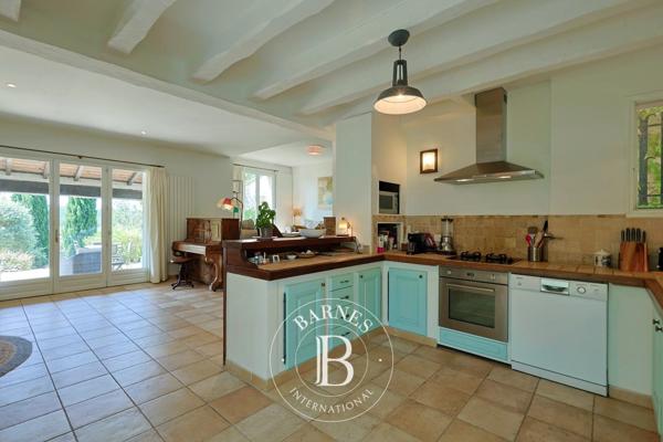 Saint-Maximin-la-Sainte-Baume, Maison 5 Chambres -  171 m² à vendre