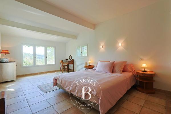 Saint-Maximin-la-Sainte-Baume, Maison 5 Chambres -  171 m² à vendre