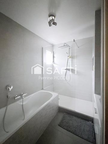 Maison T3 avec stationnement privé et garage