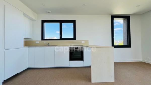 Dpt Finistère (29), à vendre CROZON centre - Appartement T3 de 74,40 m² habitable - Garage Terrasse vue Mer.