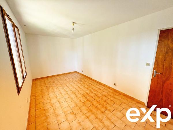 Deux maisons – 166,53 m² – Terrain 3 352 m² – 4 chambres + bureau