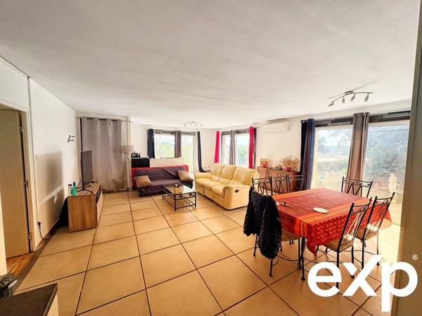 Deux maisons – 166,53 m² – Terrain 3 352 m² – 4 chambres + bureau