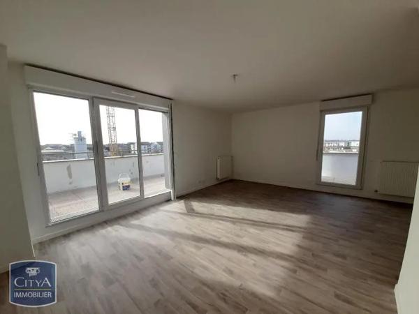 Appartement à louer 4 pièces 83.16m² Moissy-Cramayel (77550)