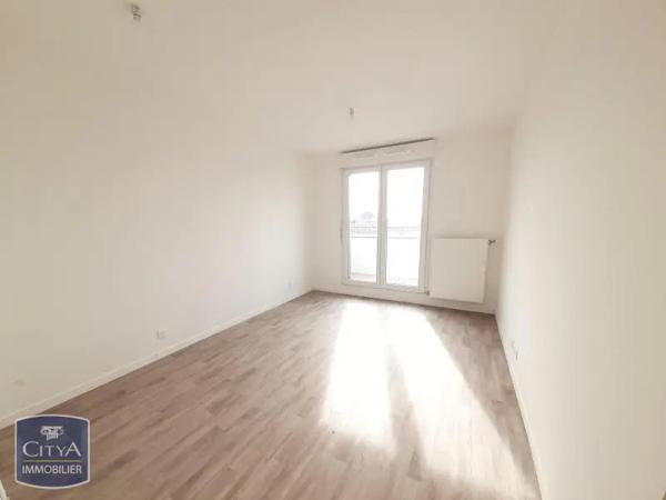 Appartement à louer 4 pièces 83.16m² Moissy-Cramayel (77550)