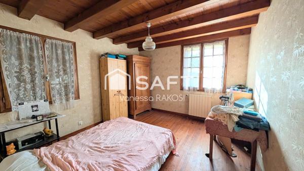 Maison ancienne 145 m² 4 chambres 215 m² de dépendances attenantes Jardin