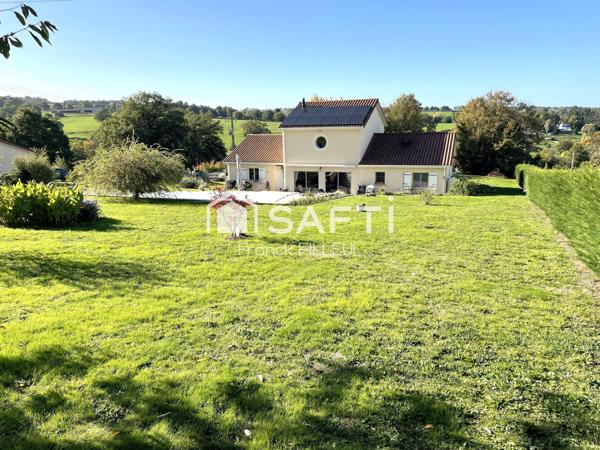 Maison moderne, économe, piscine et double garage