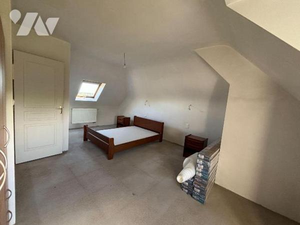 Maison a Vendre à BRIEC, en Finistère Sud (29), dans le Bourg, Maison d'habitation comprenant S...