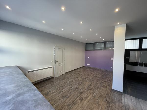 À vendre - Loft, 4 pièces situé à Périgueux (24000)