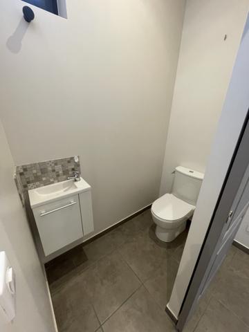 À vendre - Loft, 4 pièces situé à Périgueux (24000)