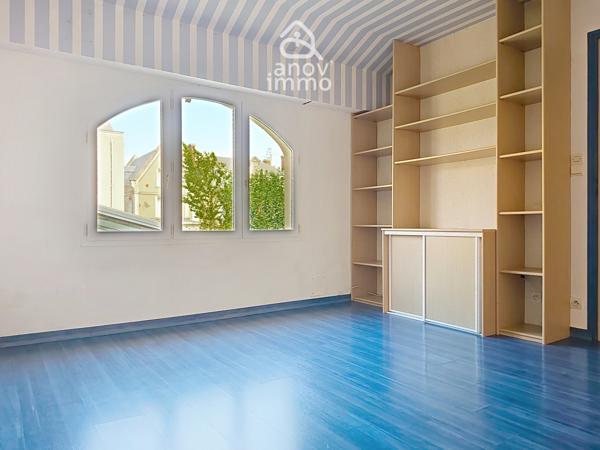 Propriete 9 pièce(s) 5 chambre(s) 253 m²
