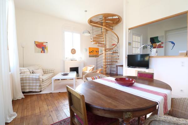 ROYAN - QUARTIER DU PARC - BEL APPARTEMENT T5 - RESIDENCE FACE A LA PLAGE