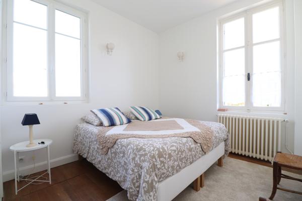 ROYAN - QUARTIER DU PARC - BEL APPARTEMENT T5 - RESIDENCE FACE A LA PLAGE