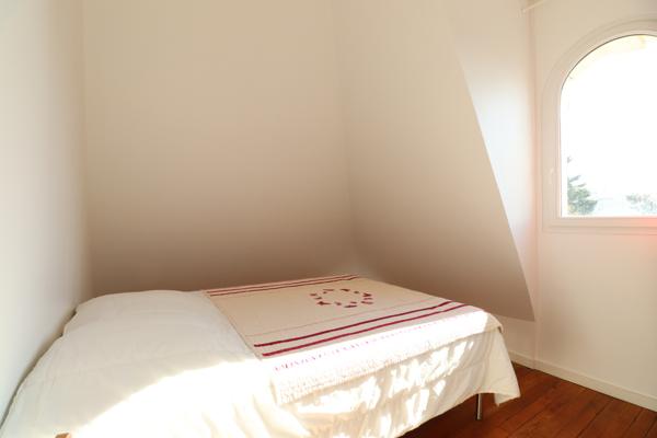 ROYAN - QUARTIER DU PARC - BEL APPARTEMENT T5 - RESIDENCE FACE A LA PLAGE