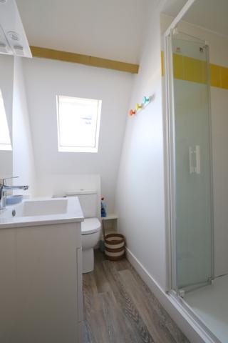 ROYAN - QUARTIER DU PARC - BEL APPARTEMENT T5 - RESIDENCE FACE A LA PLAGE