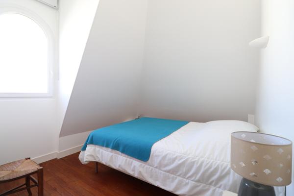 ROYAN - QUARTIER DU PARC - BEL APPARTEMENT T5 - RESIDENCE FACE A LA PLAGE