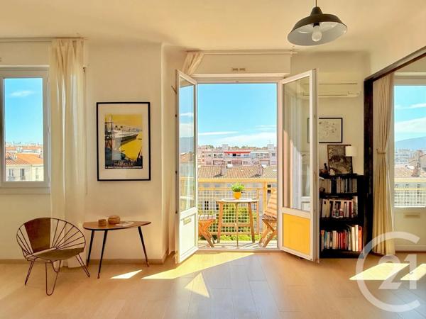 Appartement T3 à vendre  3 pièces - 70,45 m 2   MARSEILLE  - 13008
