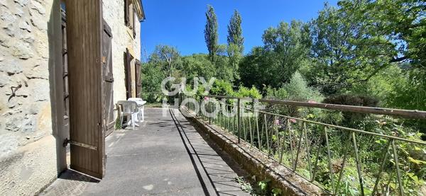 MOULIN à vendre de 5 pièces de 134 m² avec dépendances