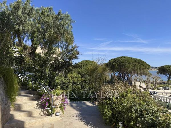 Bandol – Villa rénovée avec vue mer, studio indépendant et permis de piscine