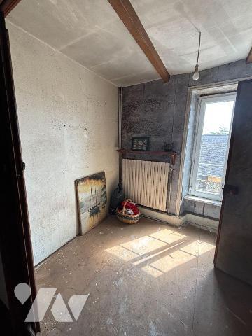 Maison a Vendre à BRIEC , en Finistère Sud (29), dans le Bourg, Maison de Ville à rénover entiè...