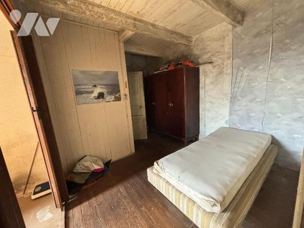 Maison a Vendre à BRIEC , en Finistère Sud (29), dans le Bourg, Maison de Ville à rénover entiè...