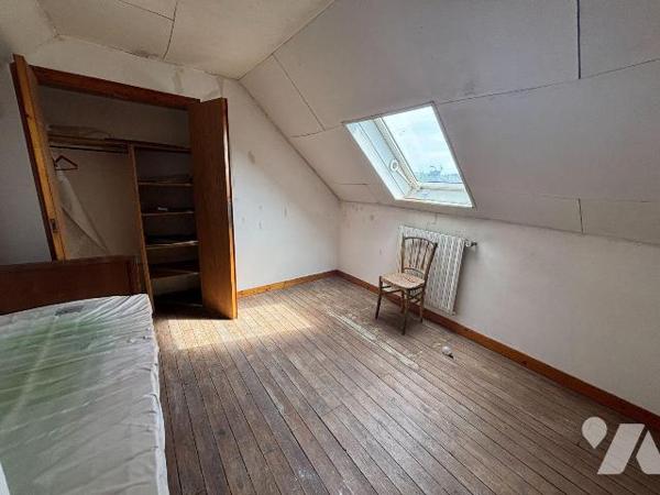Maison a Vendre à BRIEC , en Finistère Sud (29), dans le Bourg, Maison de Ville à rénover entiè...