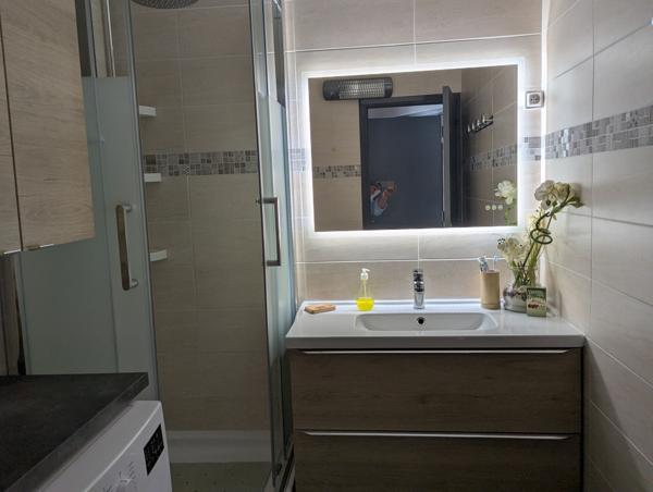 Studio refait à neuf Rive Droite à 100m des plages et du canal, quartier calme Le Grau-du-Roi (30240)