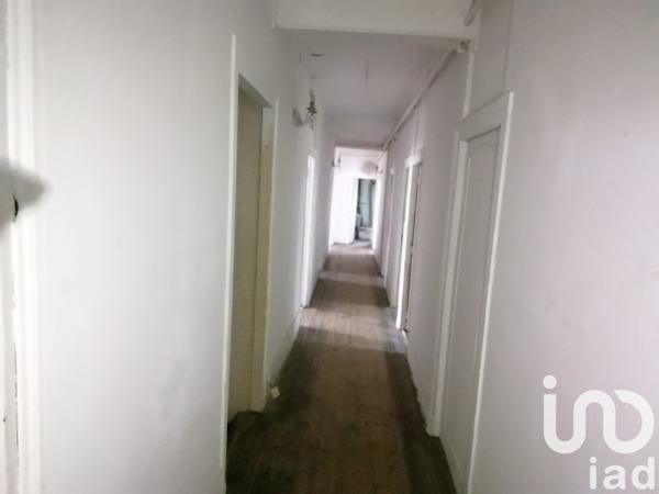 Maison 10 pièces de 300 m² à Argenton-sur-Creuse (36200)