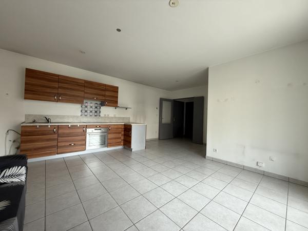 Rillieux-la-Pape (69140) RILLIEUX VILLAGE - Appartement T3 de 57 m²