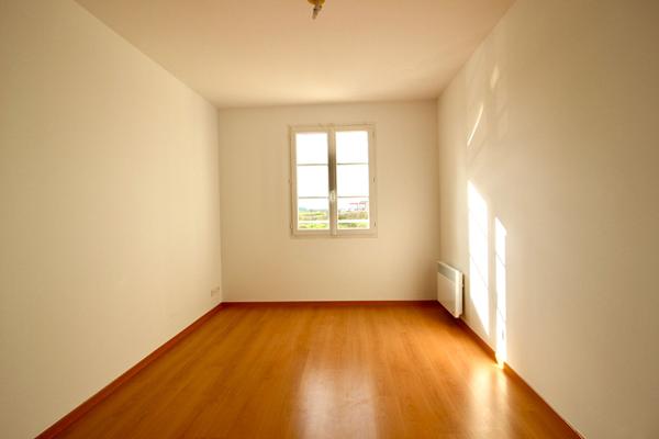Appartement Nanteuil Le Haudouin 3 pièces - 2 chambres - centre ville - 2 places de stationnement