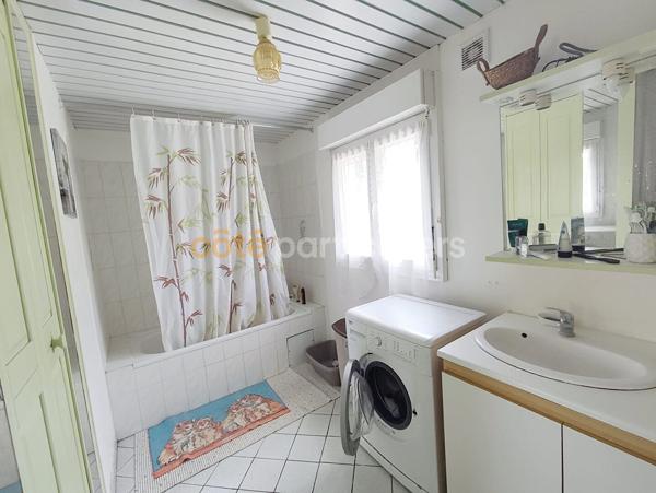 Vente
                Maison126 m² - 5 Pièces -
                    MEZIDON VALLEE D AUGE (14270)