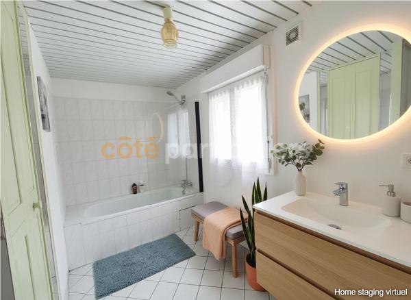 Vente
                Maison126 m² - 5 Pièces -
                    MEZIDON VALLEE D AUGE (14270)