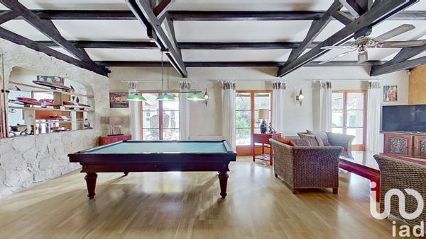 Maison à vendre 14 pièces 400 m² Éguilles