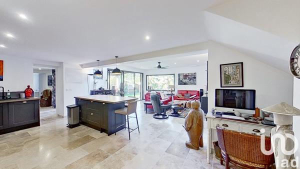 Maison à vendre 14 pièces 400 m² Éguilles