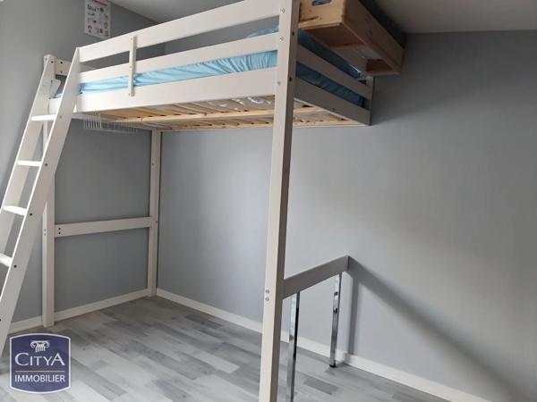 Appartement à vendre 2 pièces 53m² Saint-Amand-Montrond (18200)