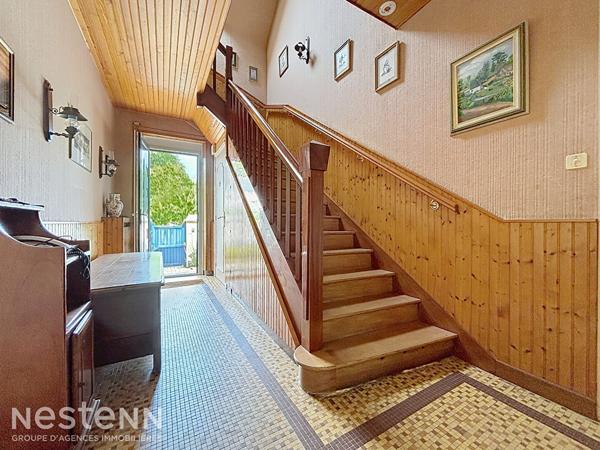 Maison familiale des années 50, 4 chambres et 1 bureau, proche commodités à pied