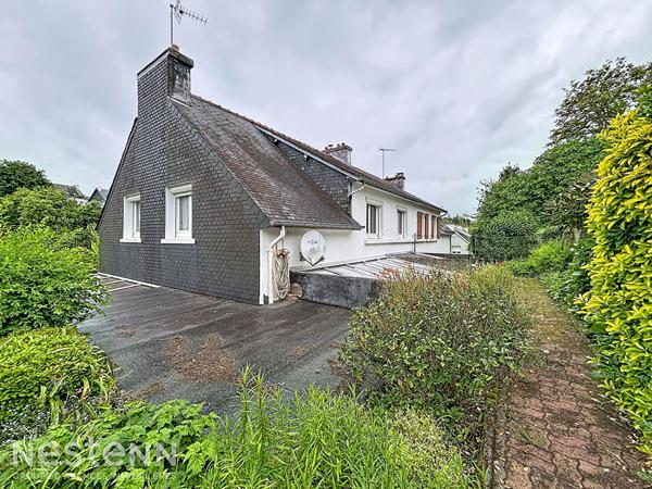 Maison familiale des années 50, 4 chambres et 1 bureau, proche commodités à pied