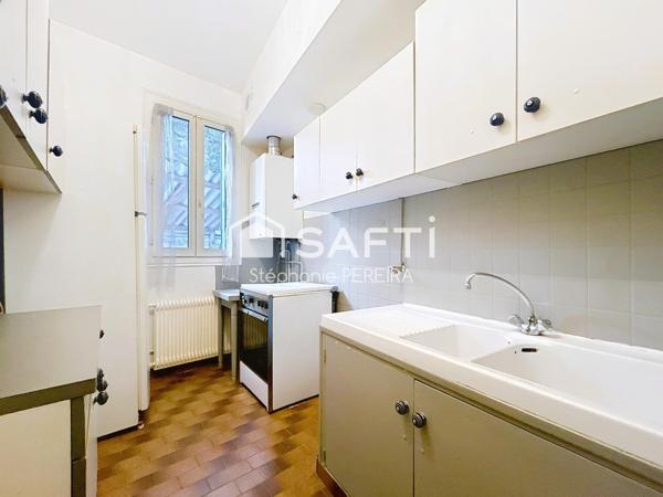 Appartement avec terrasse proche RER A