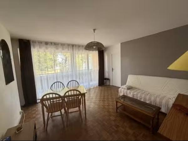 Rezé appartement T5 avec terrasse S-O 199 000 € FAI REF : 3542MG – nantes Sud Immobilier