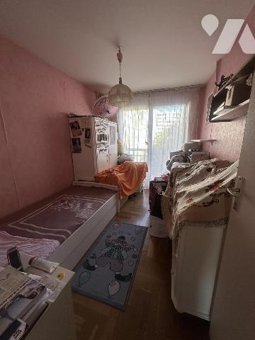 Exclusif - Appartement familial 5 pièces / 3 chambres avec balcons + cave et parking