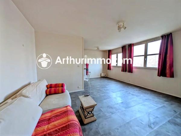 Vente Appartement 2 pièces 54 m2 à Savigny-le-Temple