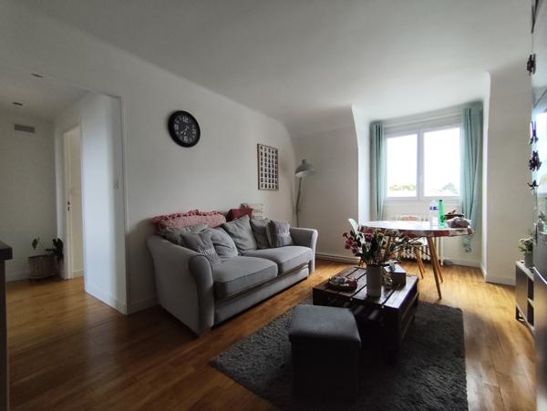 TRES BEL APPARTE DE STANDING F4 AVEC VUE MAGNIFIQUE SUR LA VILLE DANS QUARTIER CALME PROCHE DE L'HYPER CENTR Beauvais (60000)