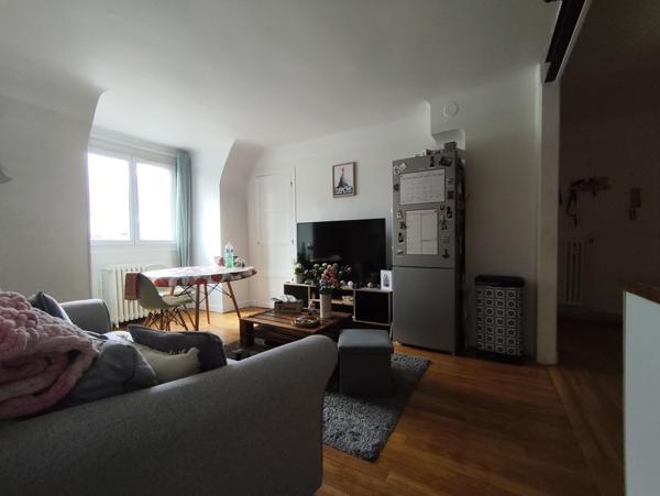 TRES BEL APPARTE DE STANDING F4 AVEC VUE MAGNIFIQUE SUR LA VILLE DANS QUARTIER CALME PROCHE DE L'HYPER CENTR Beauvais (60000)