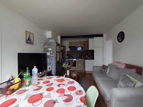 TRES BEL APPARTE DE STANDING F4 AVEC VUE MAGNIFIQUE SUR LA VILLE DANS QUARTIER CALME PROCHE DE L'HYPER CENTR Beauvais (60000)