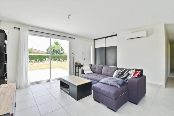 À vendre – Maison de plain-pied de 2024 à Vonnas – 3 chambres – Garage – Terrain de 550 m²