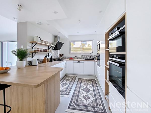 A VENDRE Maison contemporaine 4 chambres avec garage et jardin