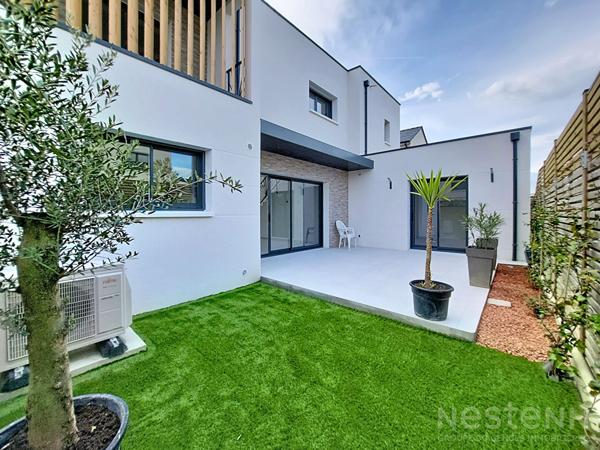 A VENDRE Maison contemporaine 4 chambres avec garage et jardin