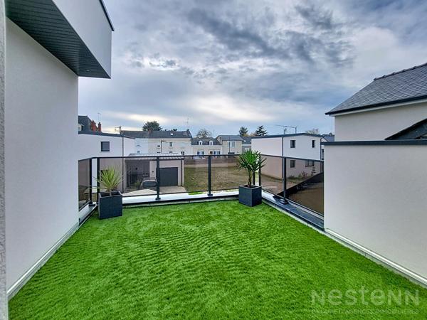 A VENDRE Maison contemporaine 4 chambres avec garage et jardin