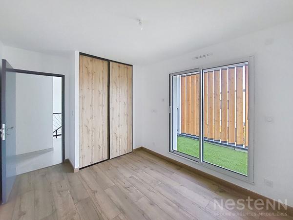 A VENDRE Maison contemporaine 4 chambres avec garage et jardin