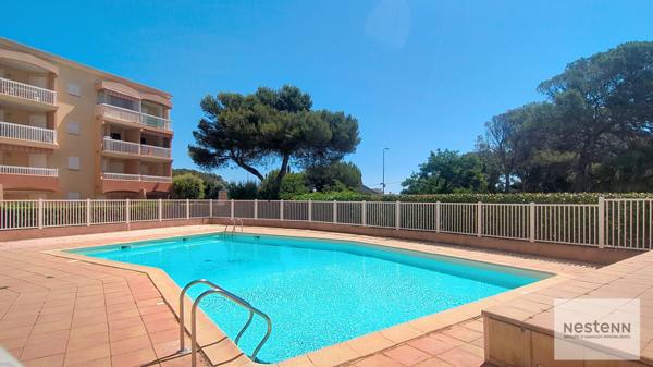 Saint-Aygulf  T2 vue mer piscine parking